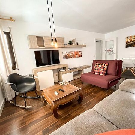 Apartamento para 4 con terraza privada en el centro Gerona Exterior foto