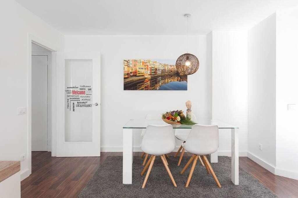Apartamento para 4 con terraza privada en el centro Gerona Exterior foto